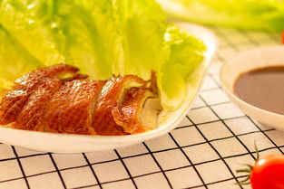 從餐桌到指尖 食品與電子產品的現代生活交響曲