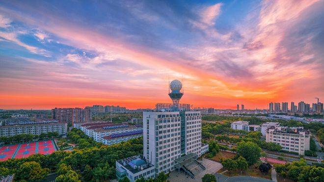 氣象萬千，信息無界 南京信息工程大學的特色與使命